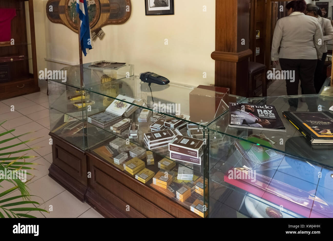 Tobacco products shop hi-res stock photography and images - Page 3 - Alamy