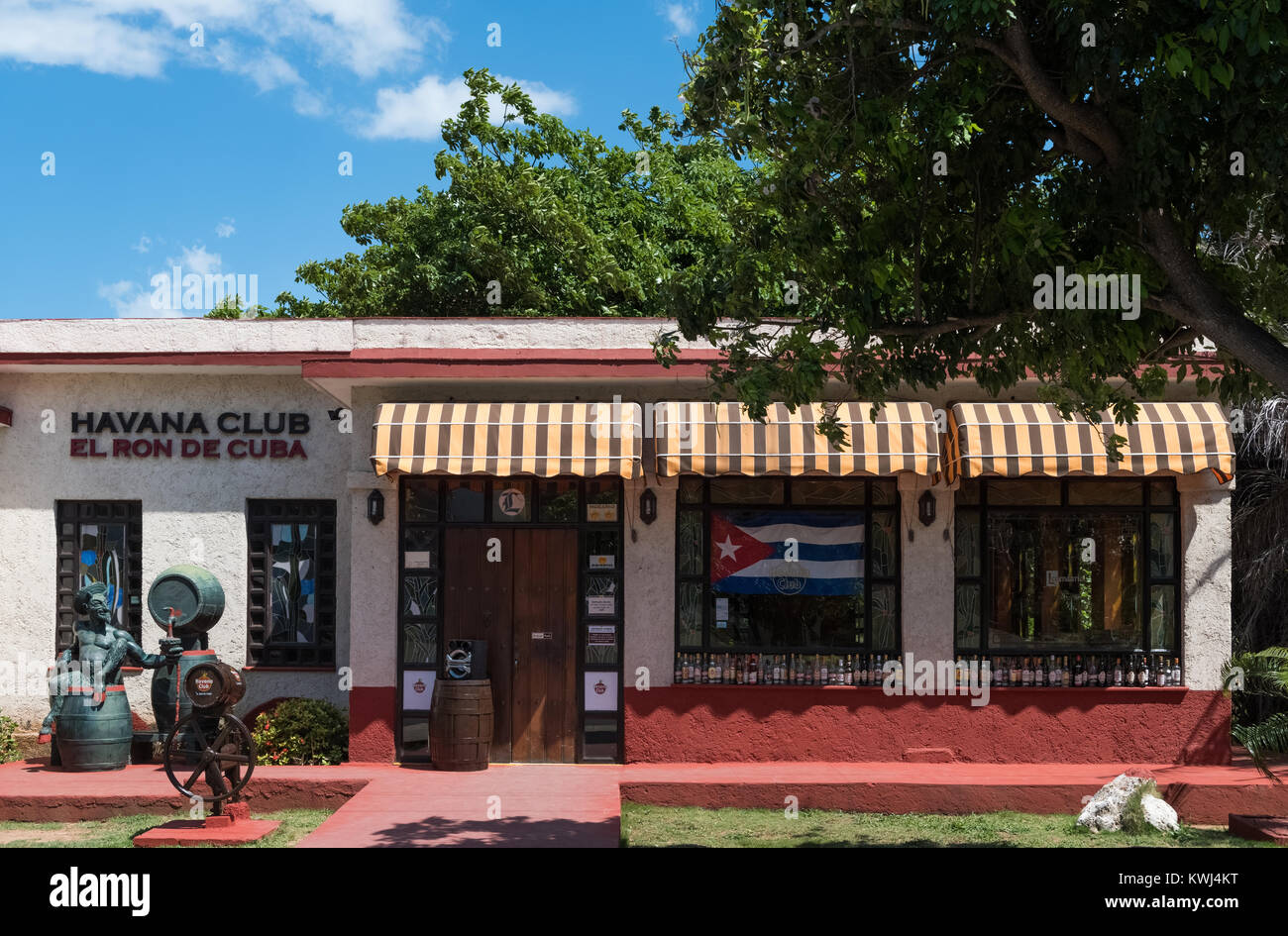 Tourism attraction Havana Club Rum Museum in Varadero Cuba - Serie Cuba  Reportage Stock Photo - Alamy