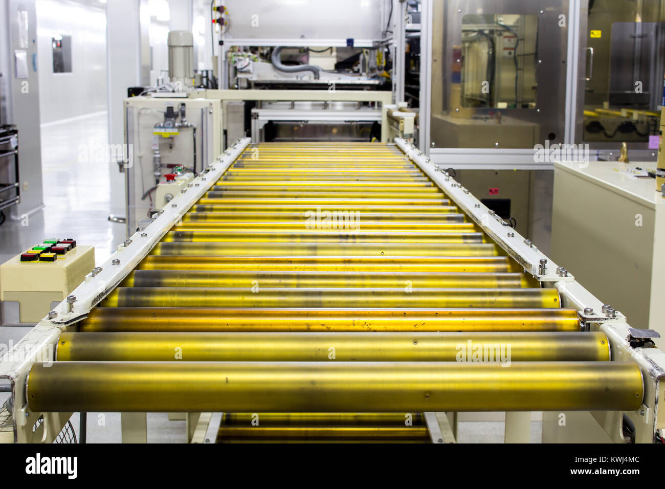 The conveyor chain, and conveyor belt on production line in clean room