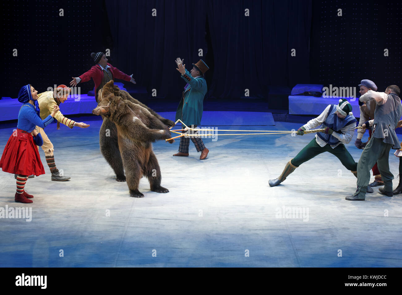 St. Petersburg, Russia - December 28, 2017: Actors and trained bears in the show Snow Queen by Great Moscow Circus during tis premiere in St. Petersbu Stock Photo