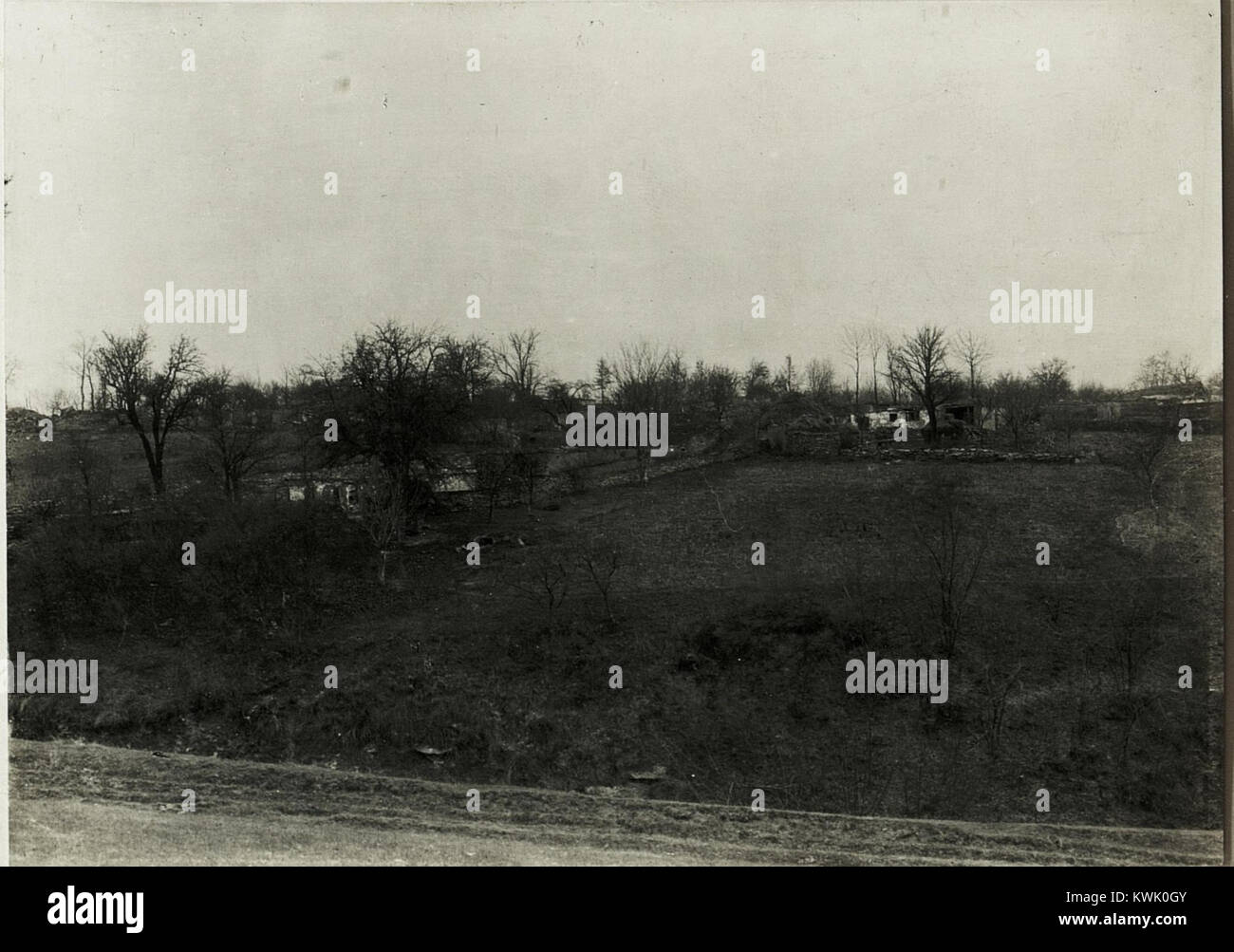 War torn structures hi-res stock photography and images - Alamy