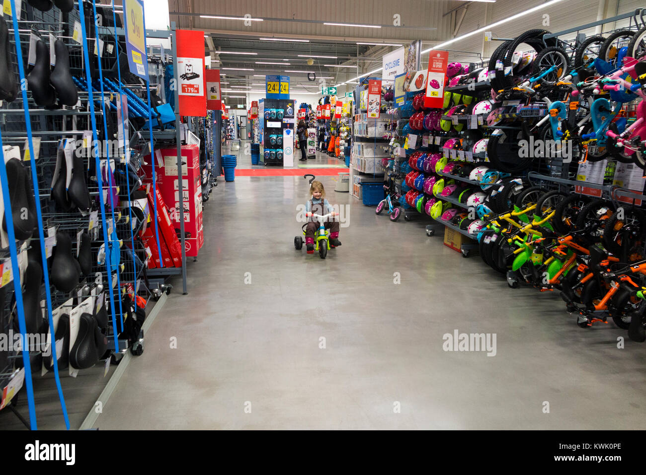 decathlon child helmet