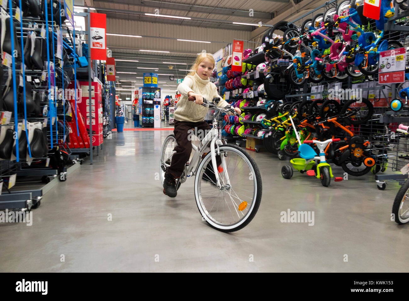 Bike shop interior hi res stock photography and images Alamy