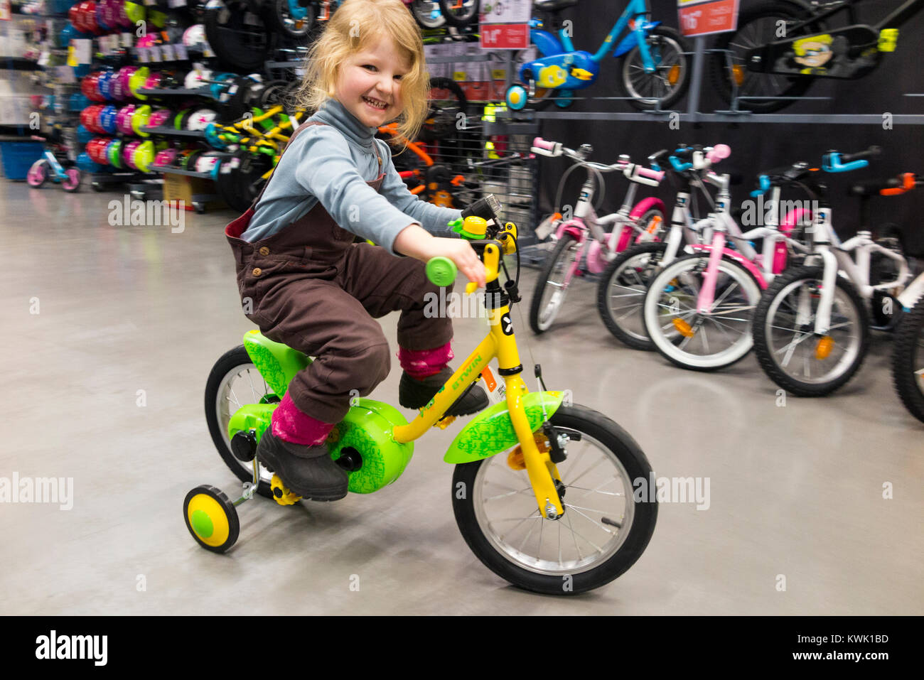 3 yr old bike hotsell