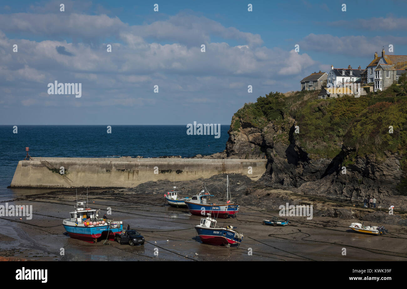 Port Isaac Harbour in Cornwall Stock Photo Alamy