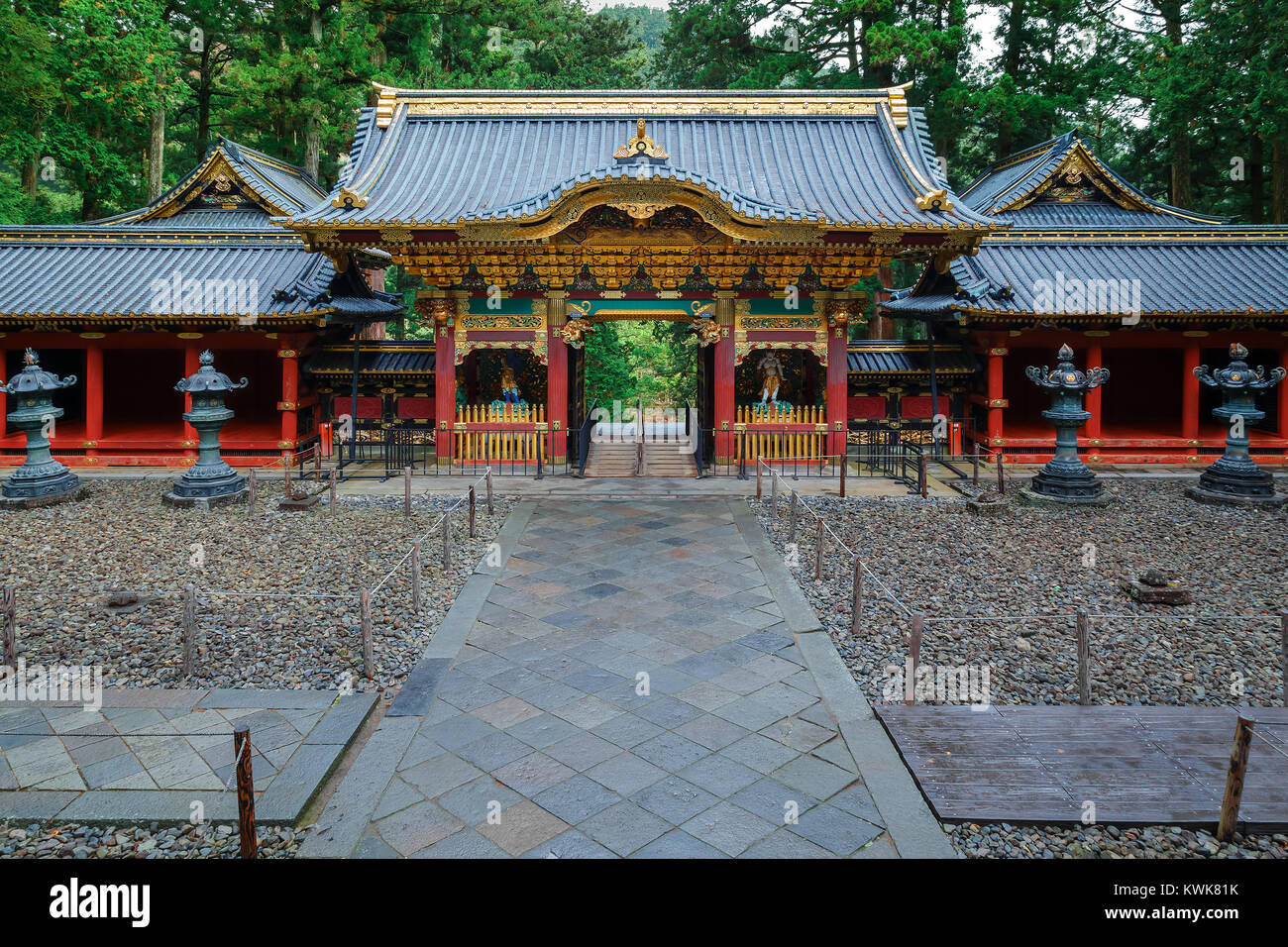 Yashamon Gate at Taiyuinbyo - the Mausoleum of Shogun Tokugawa Iemitsu ...
