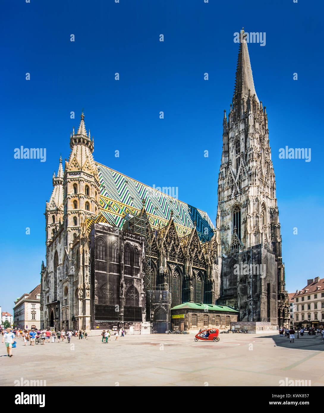 Beautiful view of famous St. Stephen's Cathedral (Wiener Stephansdom) at Stephansplatz in Vienna, Austria Stock Photo