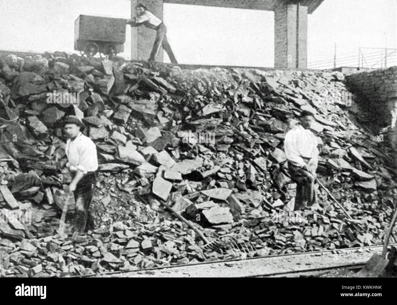 XXe Mine des Télots 04 Stock Photo Alamy