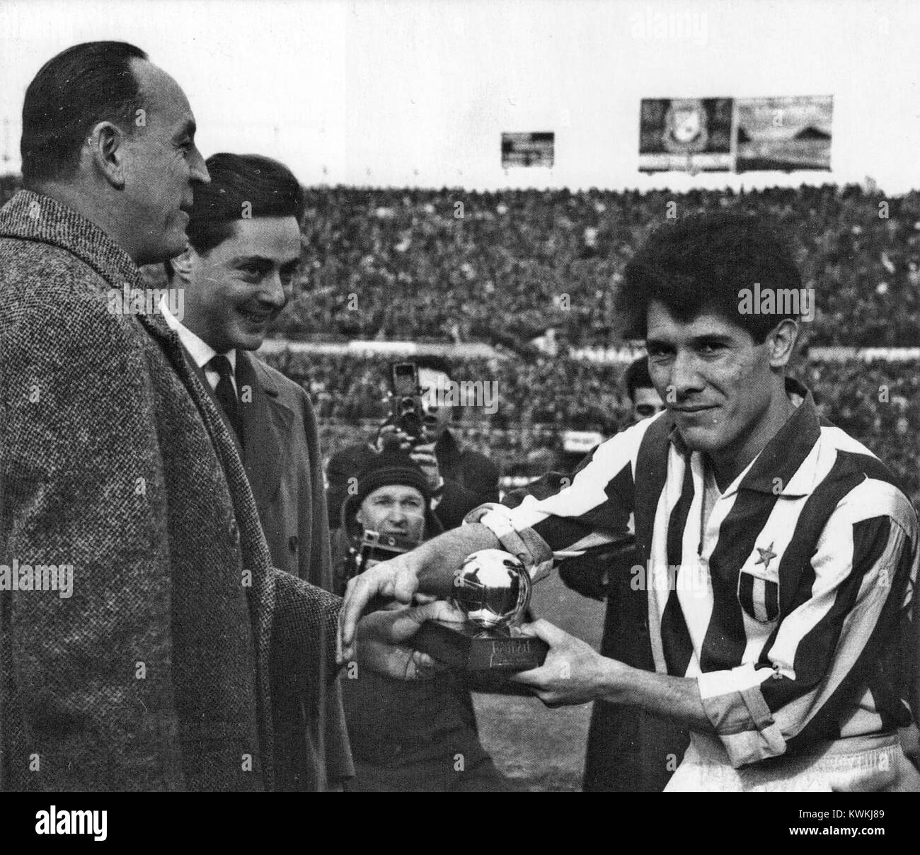 Juventus FC Omar Sívori Ballon d'Or 1961 Stock Photo Alamy