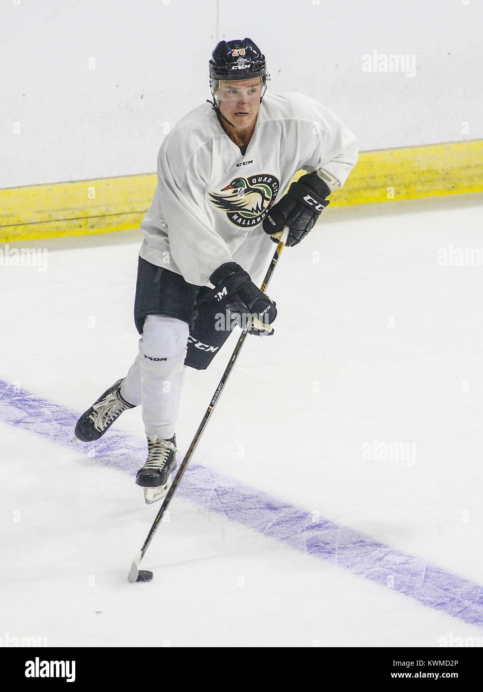 Davenport, Iowa, USA. 5th Oct, 2016. Forward Nolan LaPorte (20) looks the pass the puck during the first day of training camp for the Mallards at the iWireless Center in Moline on Wednesday, October 5, 2016. Credit: Andy Abeyta/Quad-City Times/ZUMA Wire/Alamy Live News Stock Photo