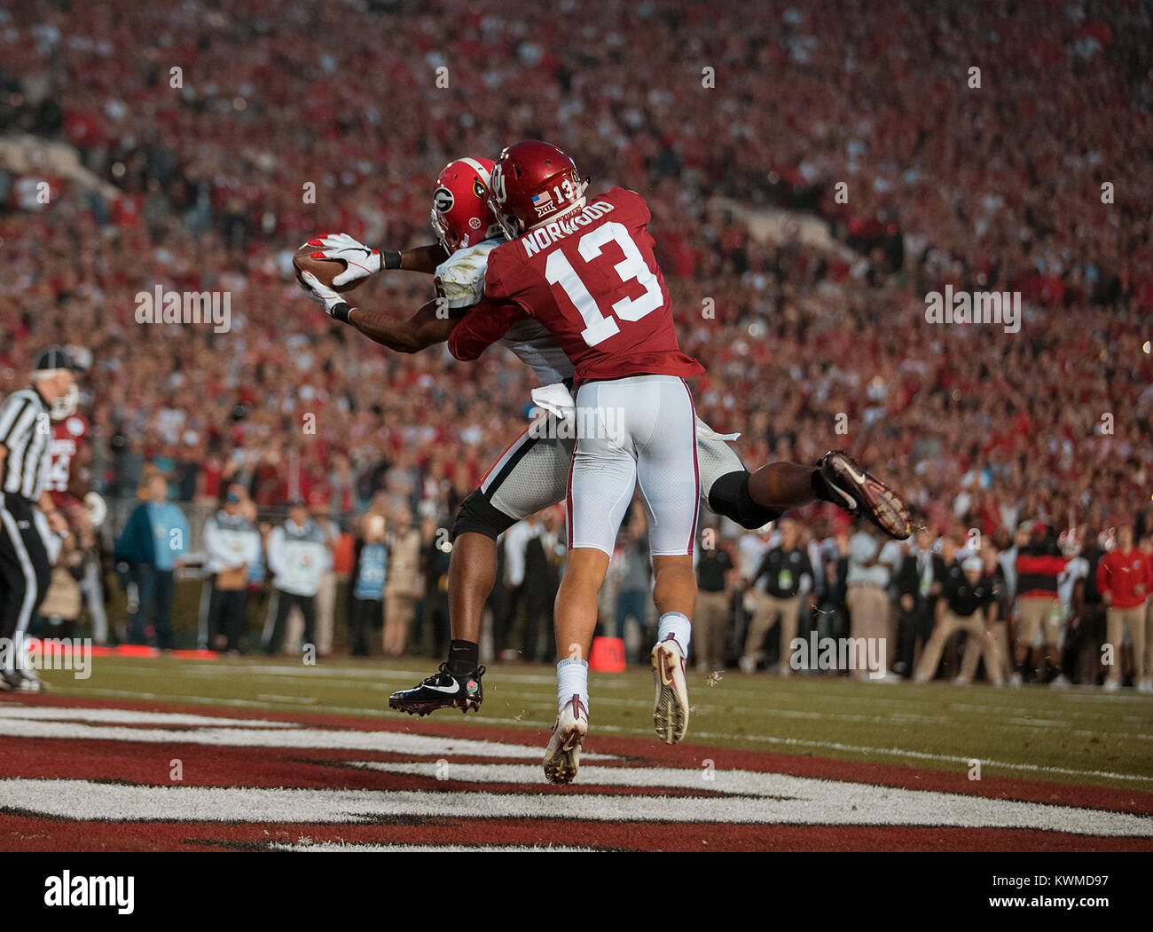 Pasadena, CA. 1st Jan, 2018. wide receiver (6) Javon Wims makes