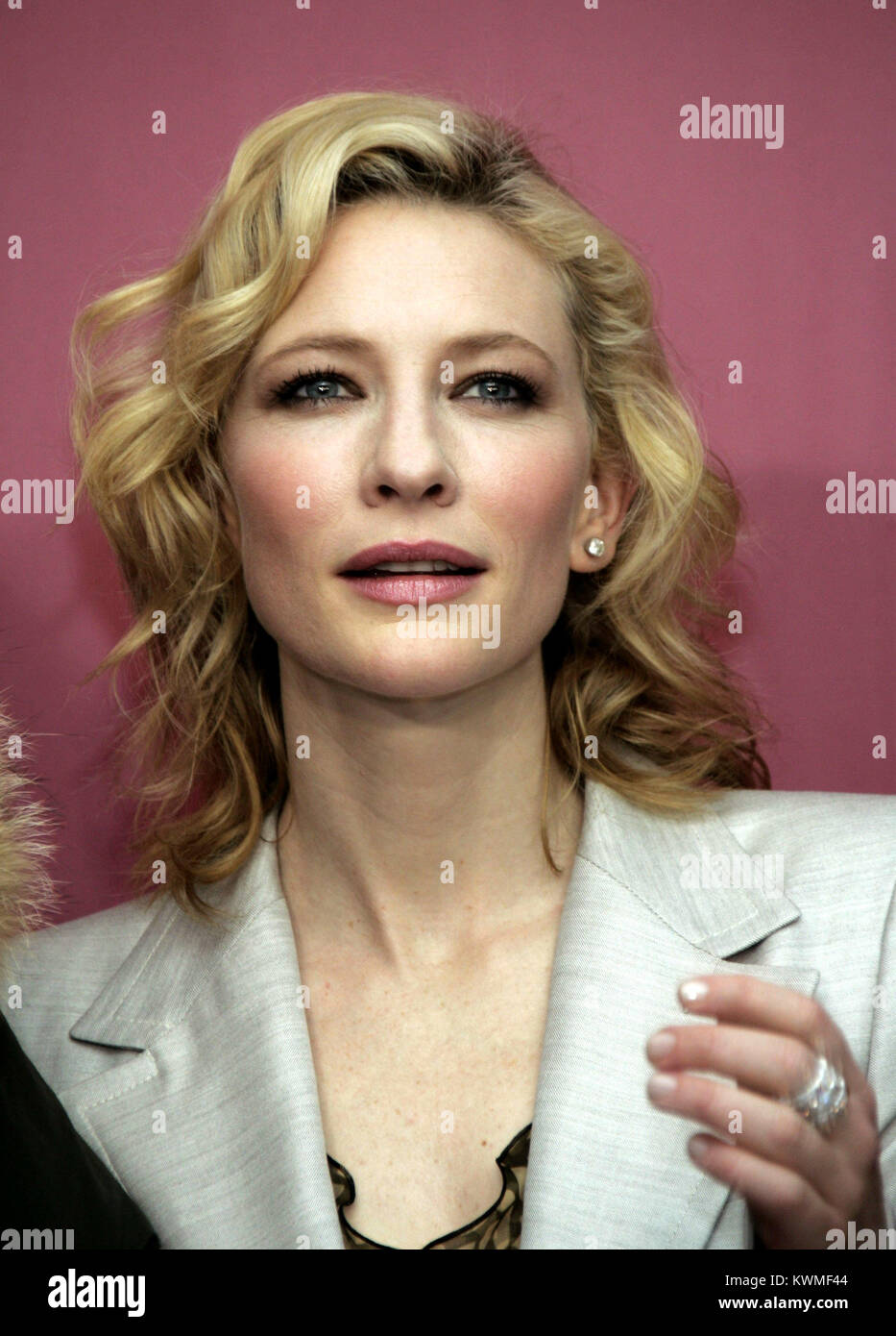 Berlin, Germany. 16th Feb, 2005. (dpa) - Australian actress Cate Blanchett, leading actress of the US competition film 'The Life Aquatic with Steve Zissou' pictured during the presentation of the film at the 55th Berlinale international film festival in Berlin, Germany, 16 February 2005. A total of 21 films compete for the Golden and Silver Bear prizes at the Berlinale. | usage worldwide Credit: dpa/Alamy Live News Stock Photo