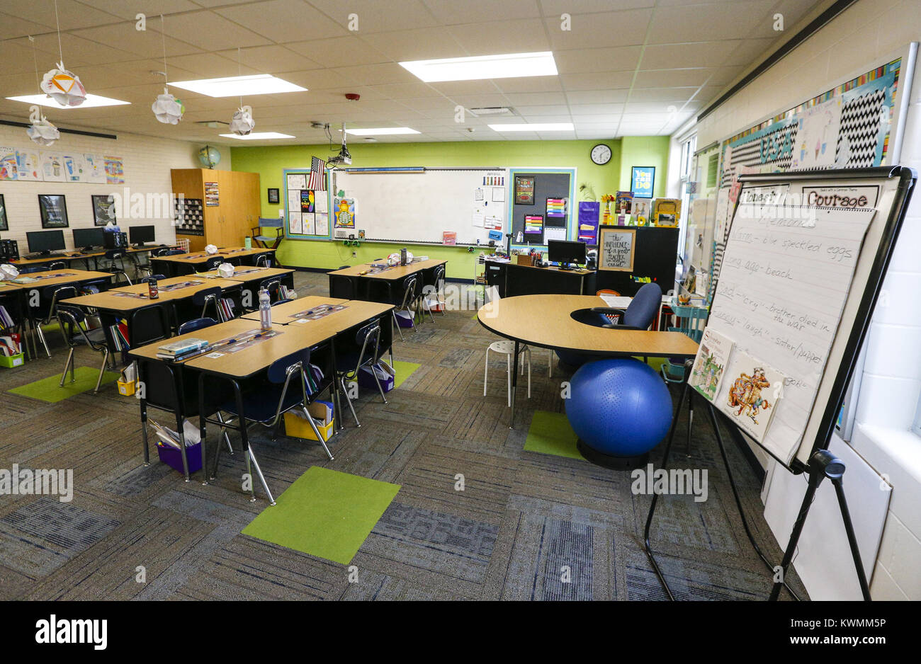 Davenport, Iowa, USA. 14th Sep, 2016. A new classroom is seen at Bridgeview Elementary School in Le Claire on Wednesday, September 14, 2016. Bridgeview Elementary in the Pleasant Valley Community School District held an open house after undergoing significant renovation and expansion. Credit: Andy Abeyta/Quad-City Times/ZUMA Wire/Alamy Live News Stock Photo