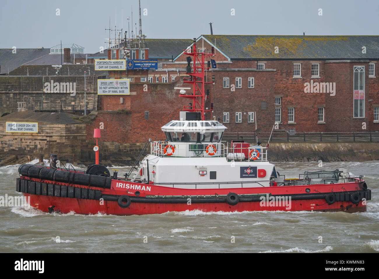 Portsmouth, UK. 4th January 2018. SMS Towage now provide commercial towing services at Portsmouth International Port, Portsmouth, UK. Tugs Guardsman and Irishman are on call to assist merchant vessels in and out of port. Credit: Neil Watkin / Alamy Live News Stock Photo