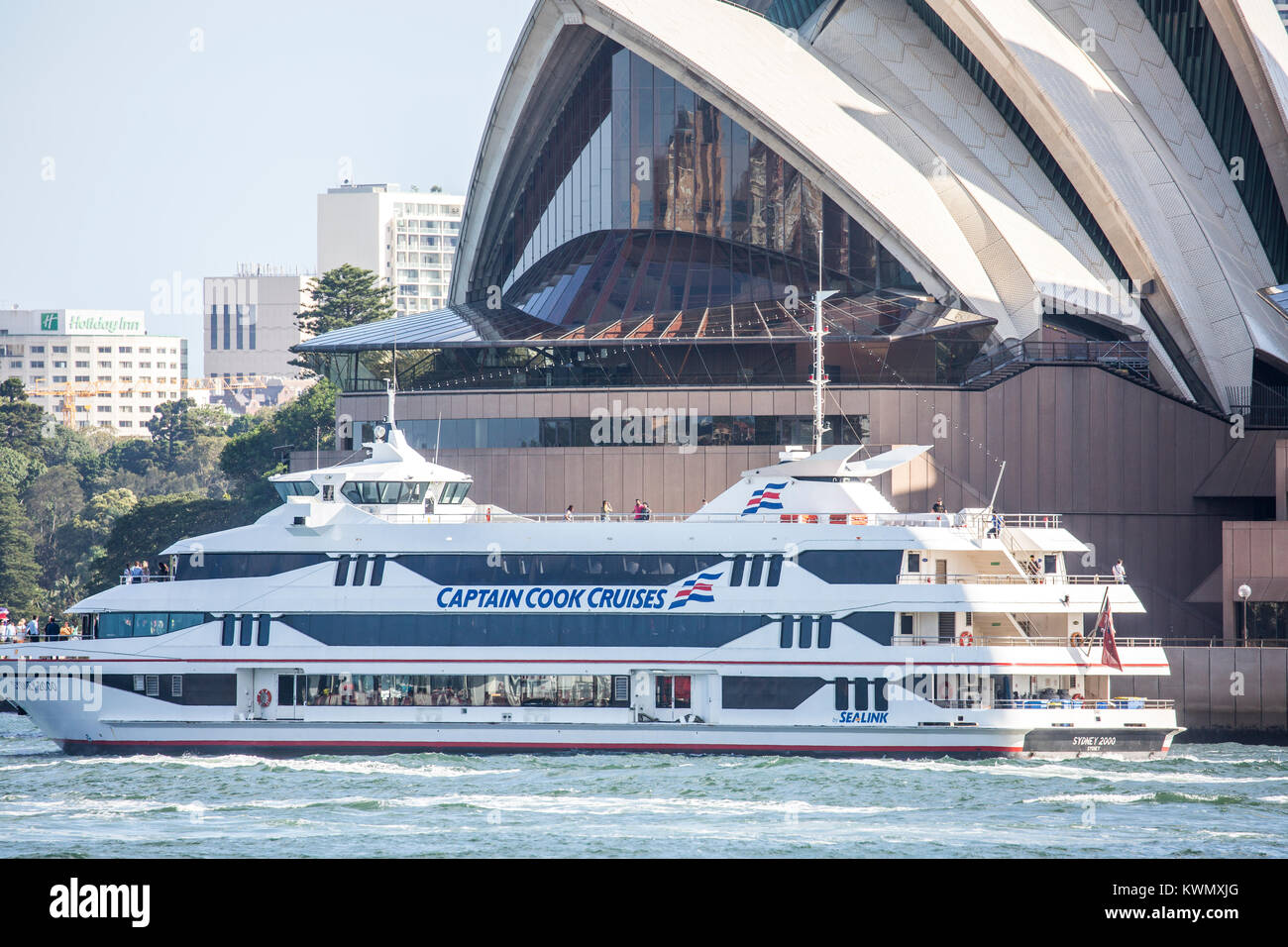 Cruise, sydney opera house hires stock photography and images Alamy