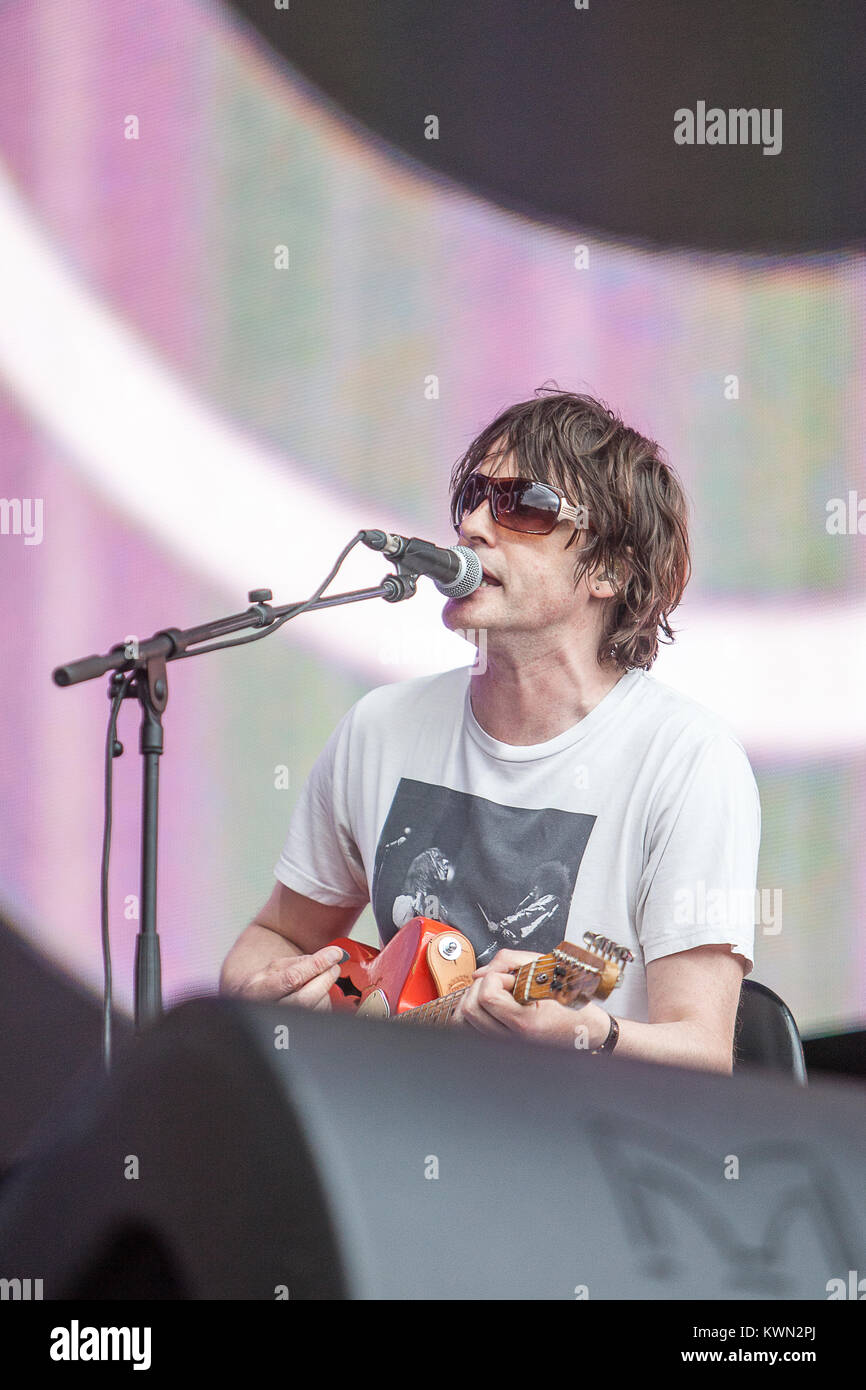The English rock band Spiritualized performs a live concert at the main stage at the Barclaycard British Summer Time festival 2014 at Hyde Park, London. Here lead singer and guitarist Jason Pierce is picttured live on stage. UK 05.07.2014. Stock Photo