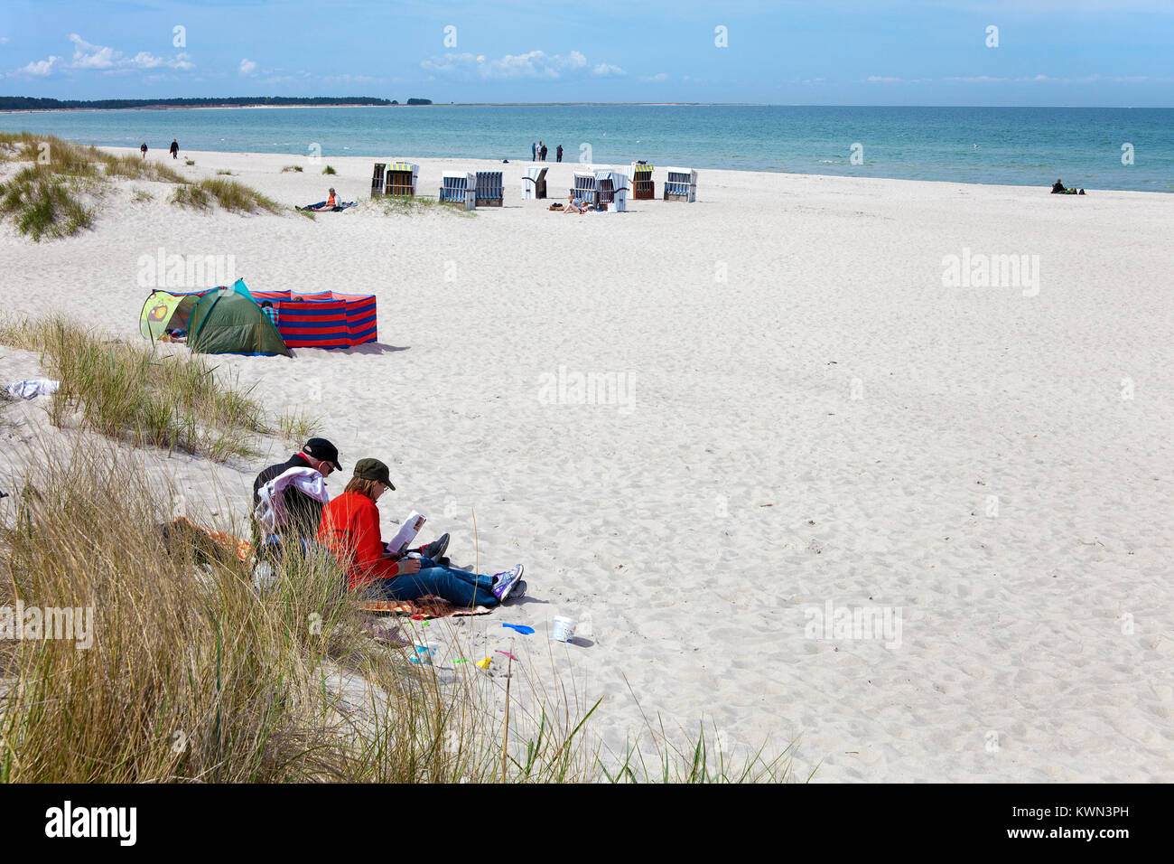 People at the beach of Prerow, Fishland, Mecklenburg-Western Pomerania, Baltic sea, Germany, Europe Stock Photo