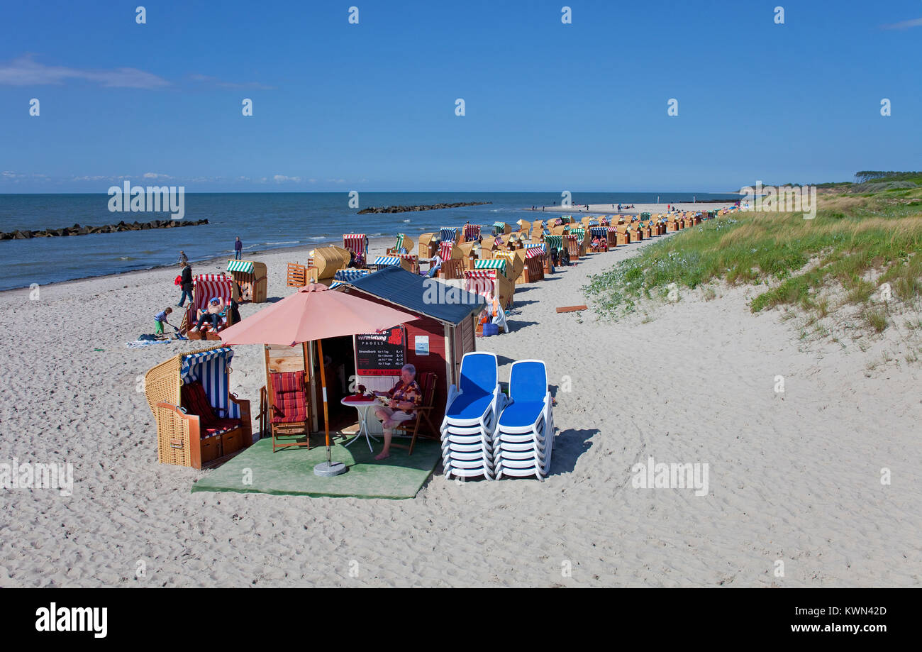 Beach chair and sunbed rental, station at the beach of Wustrow, Fishland, Mecklenburg-Western Pomerania, Baltic sea, Germany, Europe Stock Photo