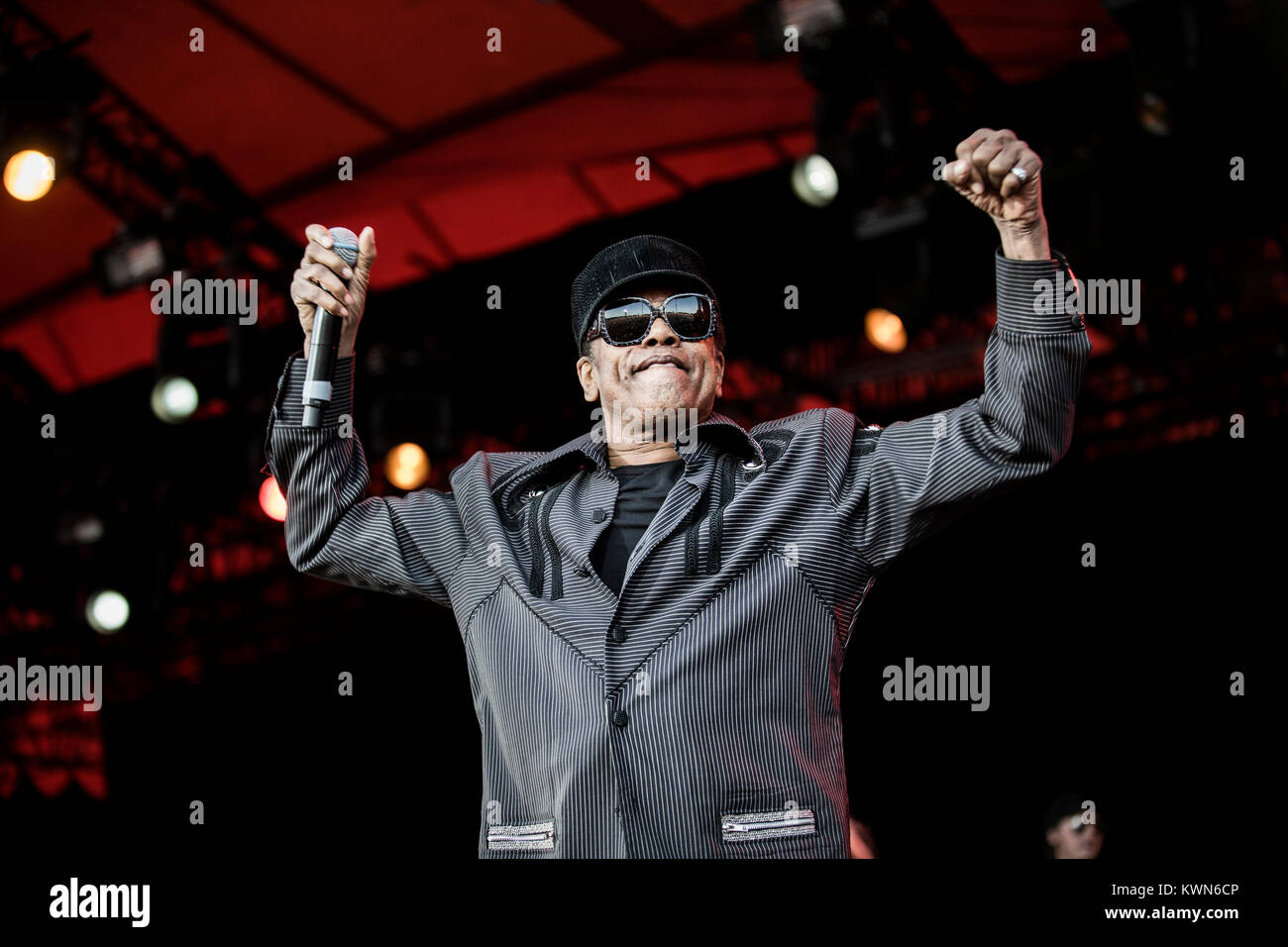 Bobby Womack Singer Hi res Stock Photography And Images Alamy bobby-womack-singer-hi-res-stock-photography-and-images-alamy
