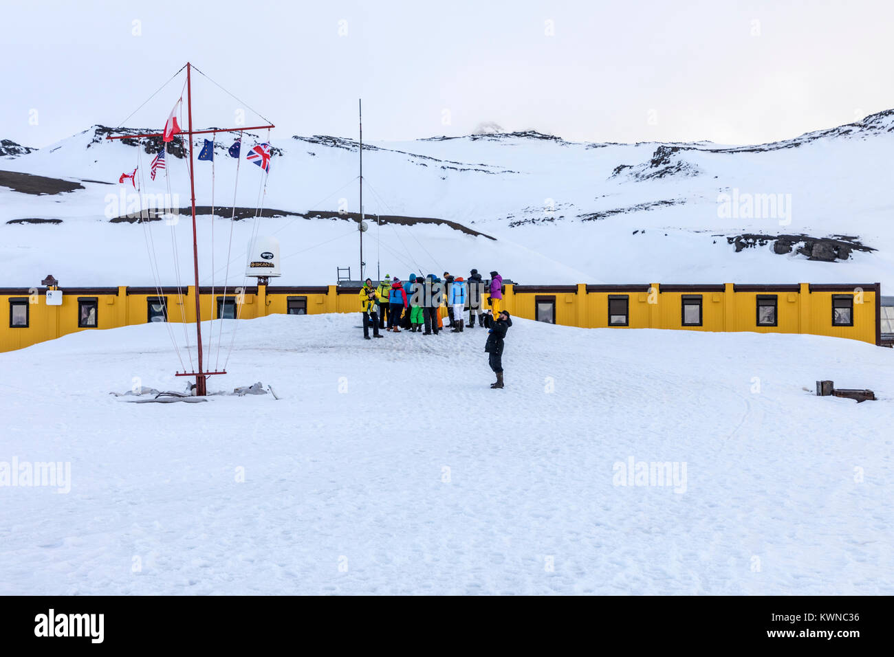 Cruise ship visitors to the Arctowski; Polish Research Station; King