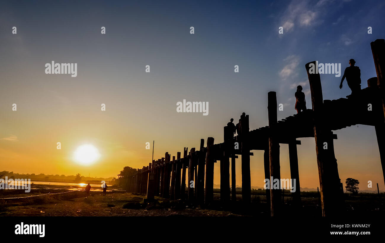 Bain Bridge Amarapura Myanmar Burma High Resolution Stock Photography ...