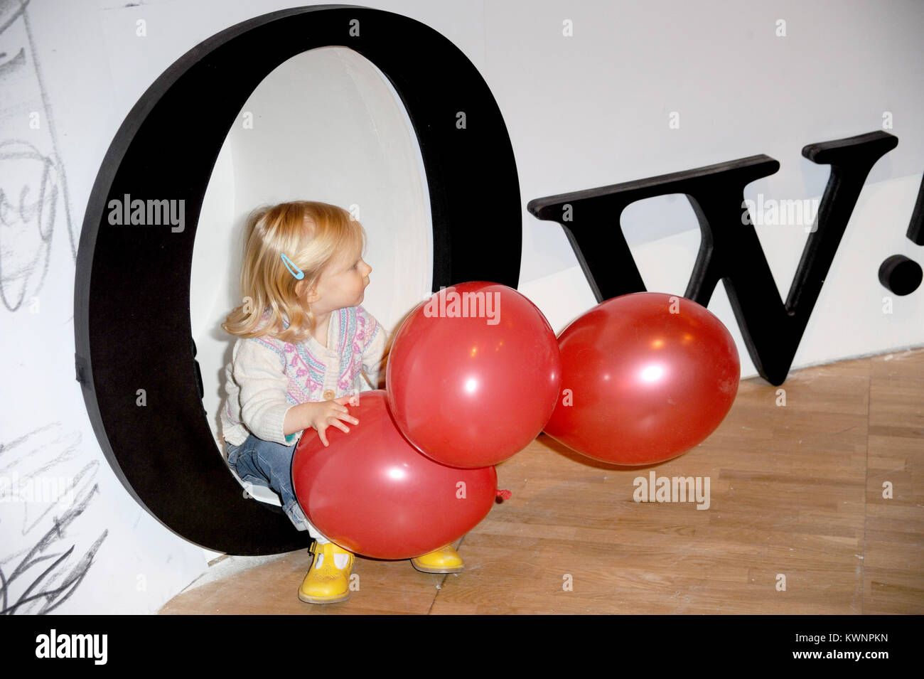 Original winnie the pooh characters hi-res stock photography and images ...