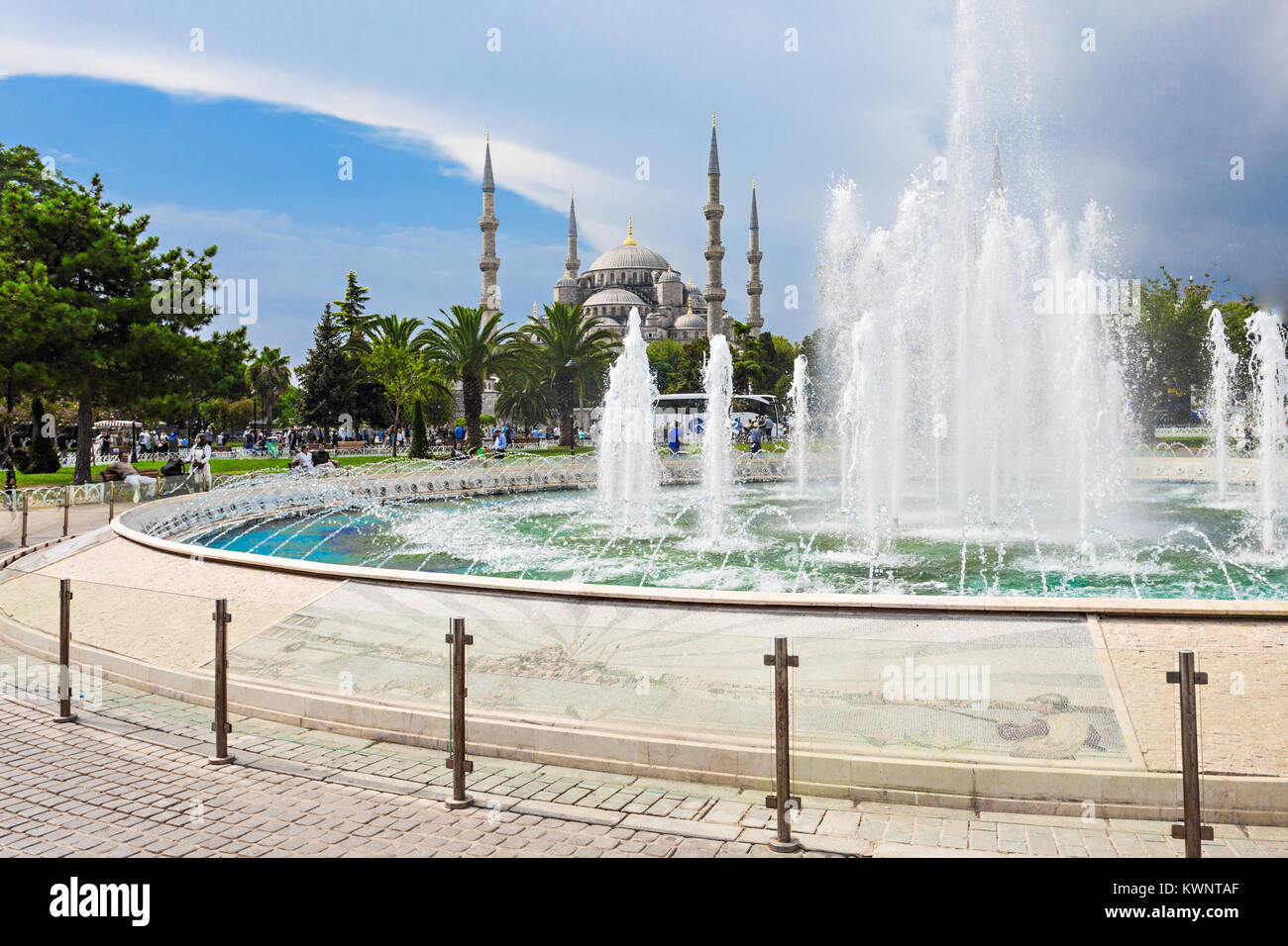 The Blue Mosque (Sultanahmet Mosque) in Istanbul, Turkey Stock Photo ...