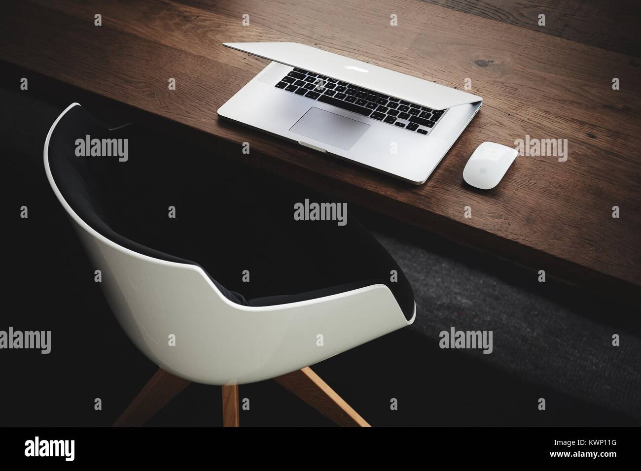 Stylish home office Stock Photo Alamy