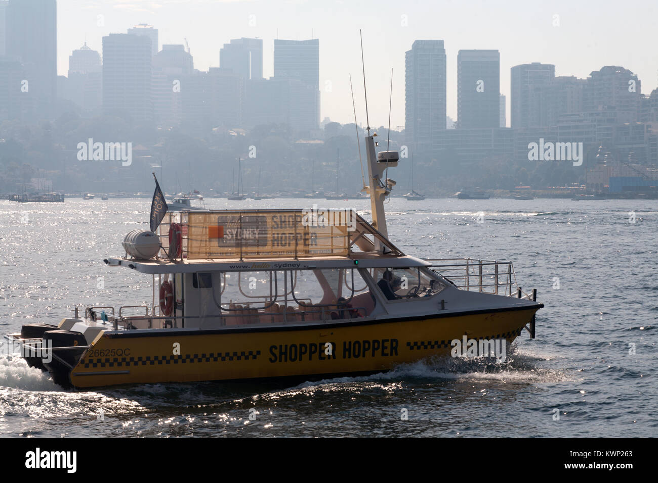 shopper hopper sydney harbour sydney new south wales australia Stock ...