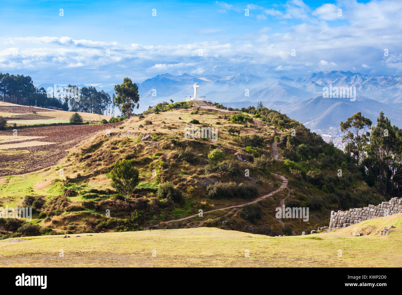 Cristo rey monument hi-res stock photography and images - Alamy