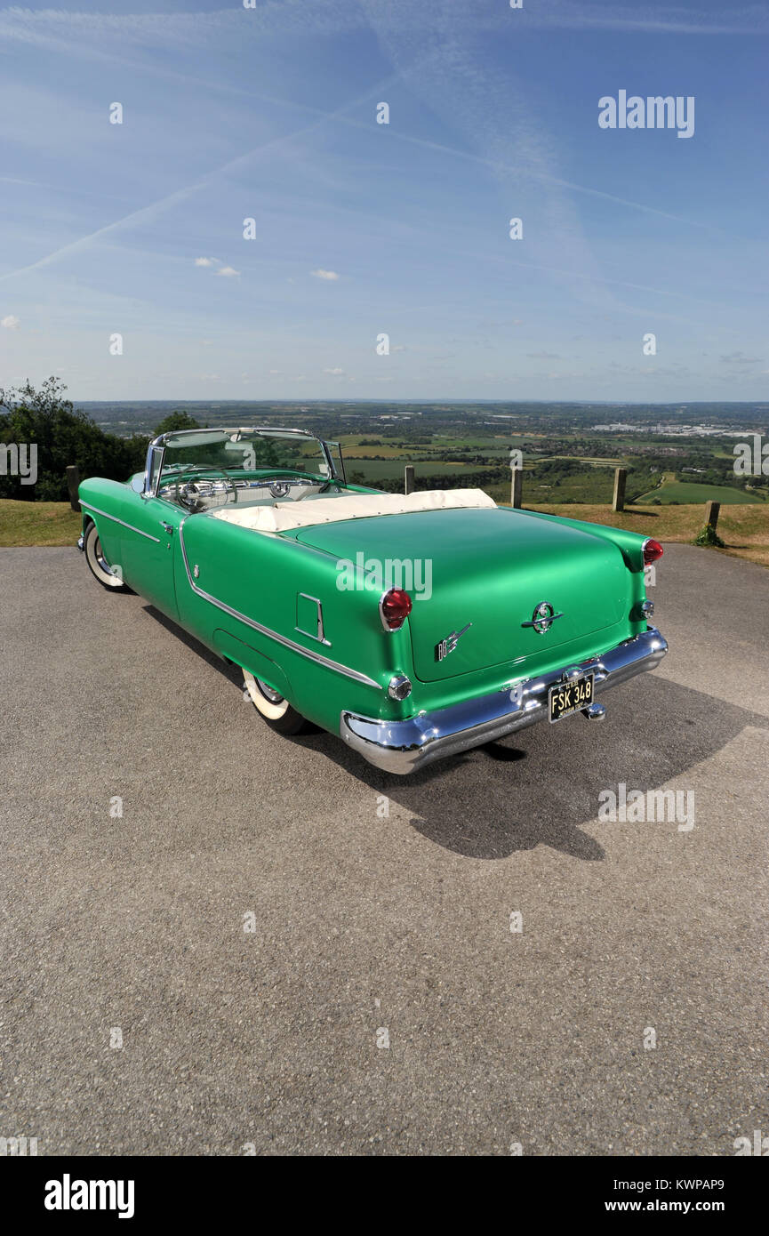 1954 Oldsmobile Rocket 88 convertible classic American car Stock Photo