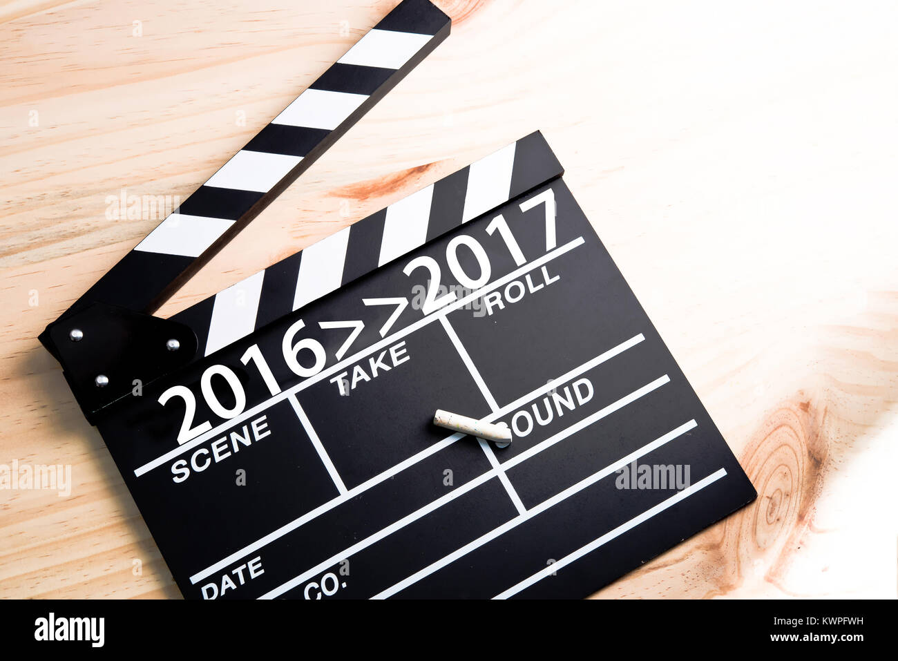 Black clapper board hi-res stock photography and images - Alamy
