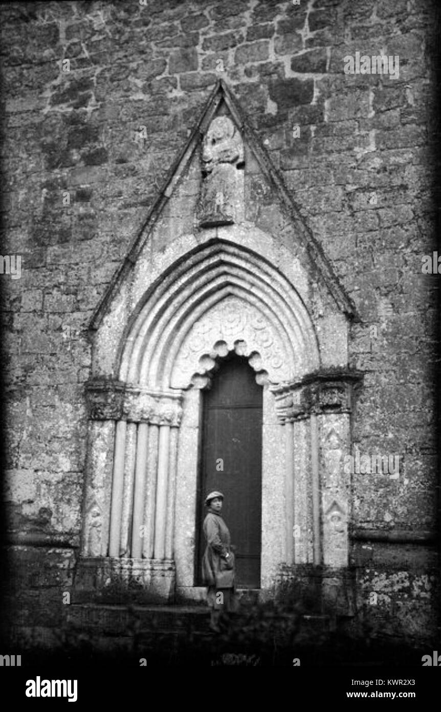 Historical structure stands Black and White Stock Photos & Images - Alamy