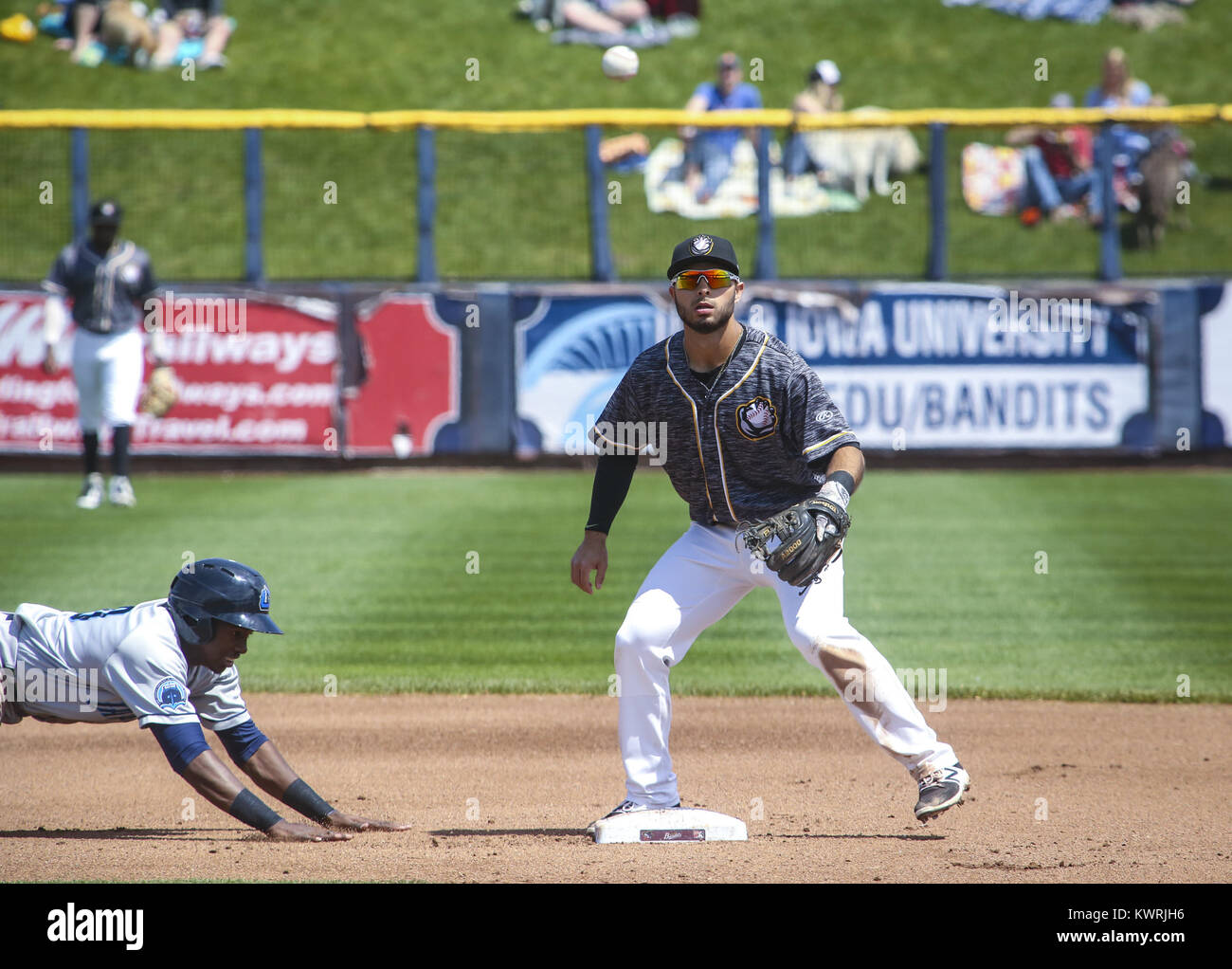 Quad cities river bandits hi-res stock photography and images - Alamy