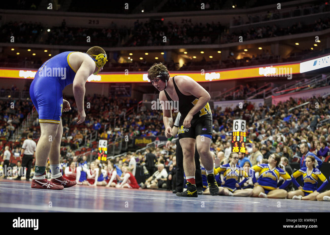 Des Moines, Iowa, USA. 16th Feb, 2017. Midland's Brett Schoenherr faces opponent MFL MarMac's Korby Keehner during session two of the 2017 IHSAA State Wrestling Championships at Wells Fargo Arena in Des Moines on Thursday, February 16, 2017. Credit: Andy Abeyta/Quad-City Times/ZUMA Wire/Alamy Live News Stock Photo