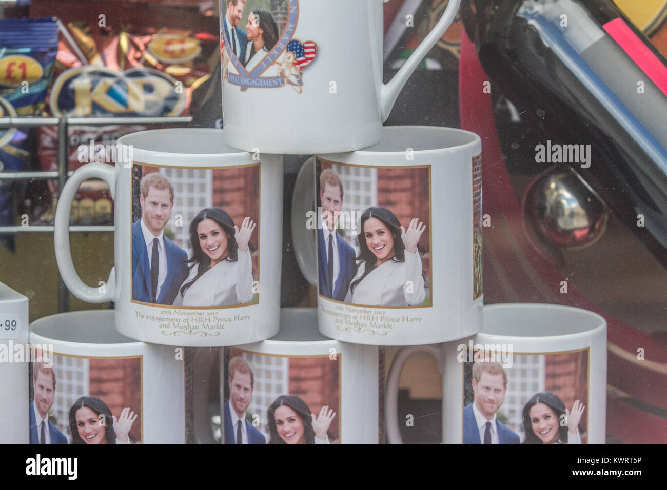 Windsor Berkshire, UK. 5th Jan, 2017. Pictures of Prince Harry and his fiancee Meghan Markle are sold by souvenir shops in Windsor hoping to capitalise on the Royal Wedding on 19th May 2018 Credit: amer ghazzal/Alamy Live News Stock Photo