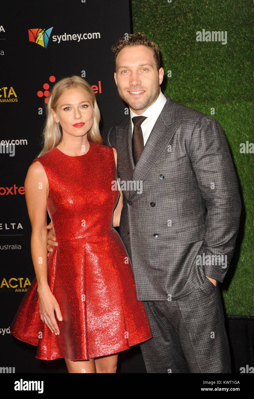 Los Angeles, CA, USA. 5th Jan, 2018. Jai Courtney, Mecki Dent at