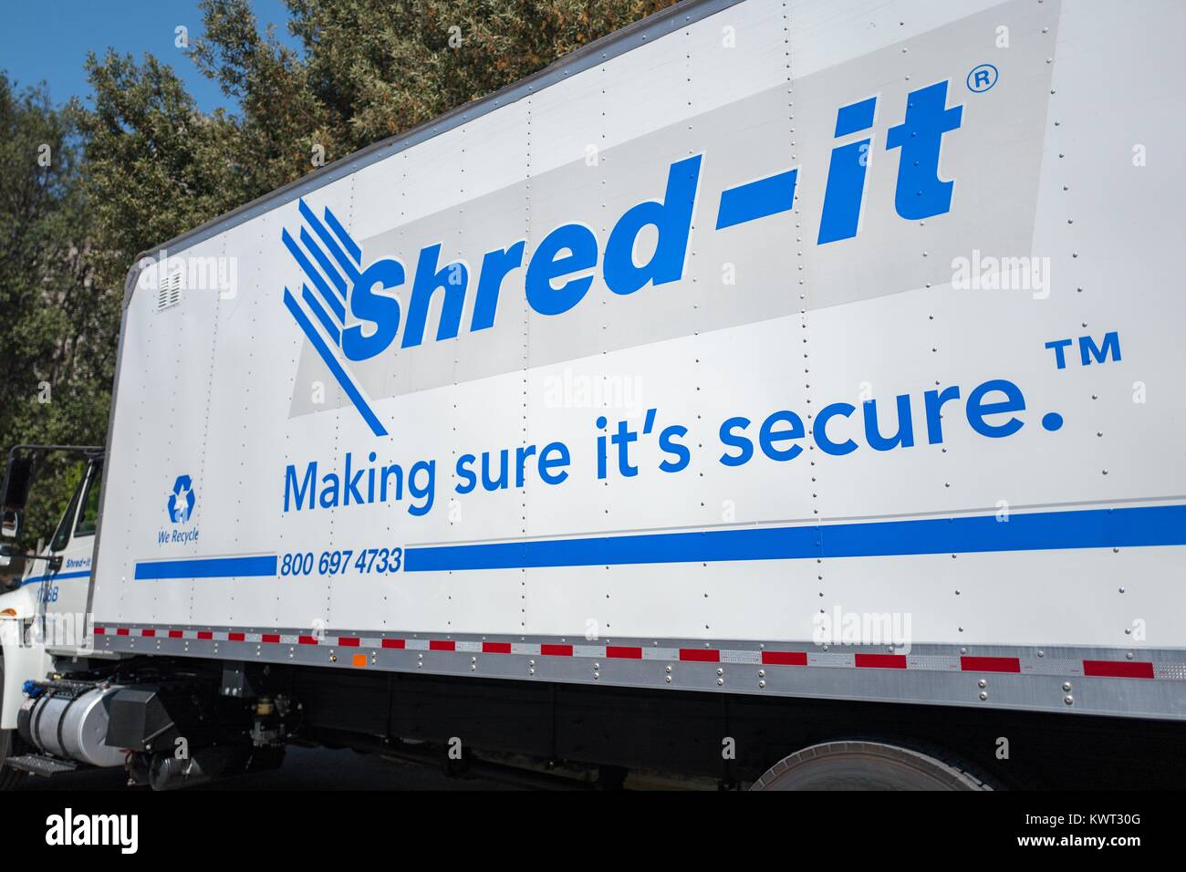 Logo on a mobile shredding truck for the document destruction company Shred-It, San Jose, California, August 17, 2017. Stock Photo