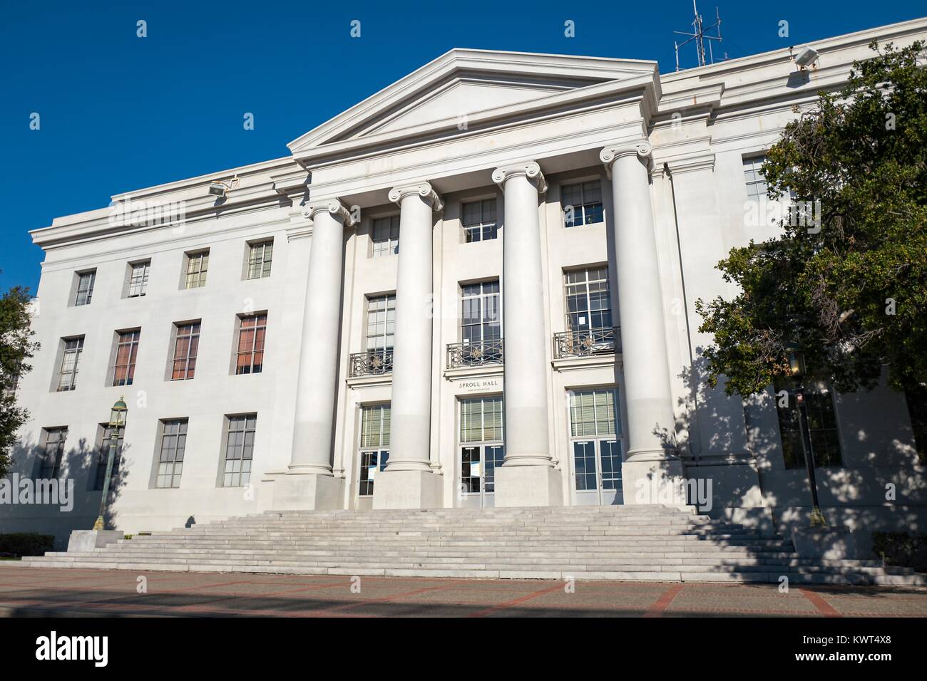 Facade of Sproul Hall, the administrative building at UC Berkeley in Berkeley, California, which is known for being the epicenter of a variety of political protest movements, including the Free Speech movement, Occupy Berkeley, and 1960s protests against the Vietnam War, October 6, 2017. () Stock Photo