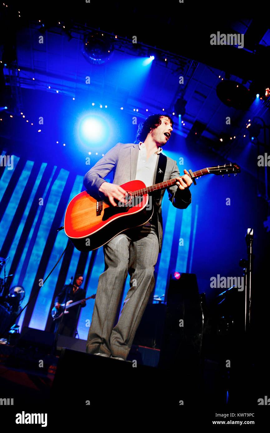 James blunt stage hires stock photography and images Alamy