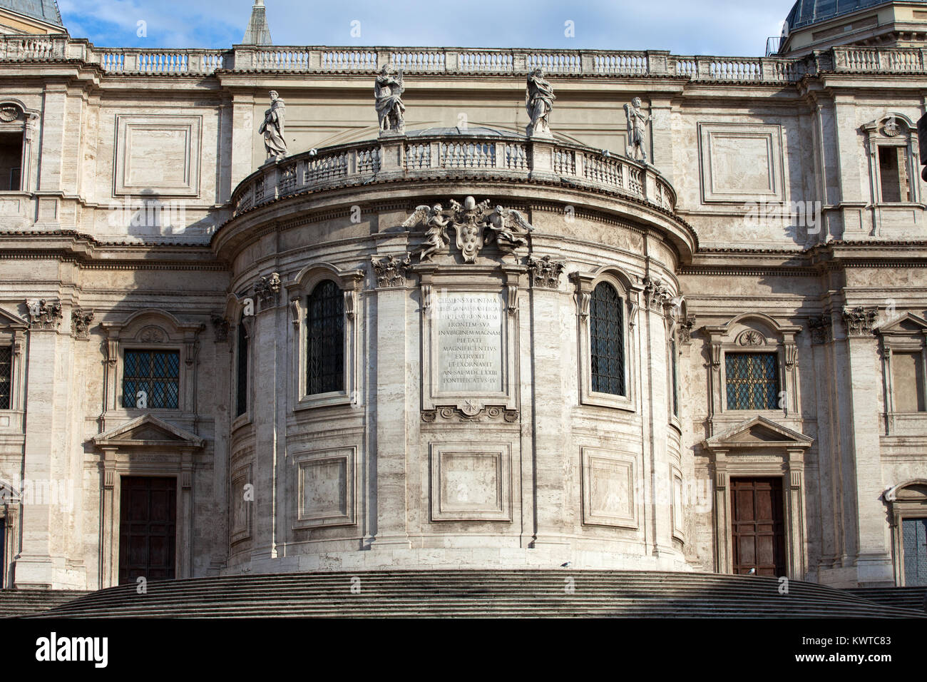 Basilica di Santa Maria Maggiore, Cappella Paolina, view from Piazza ...