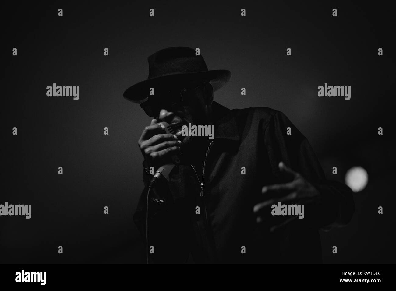American rap artist singer Black and White Stock Photos & Images - Alamy