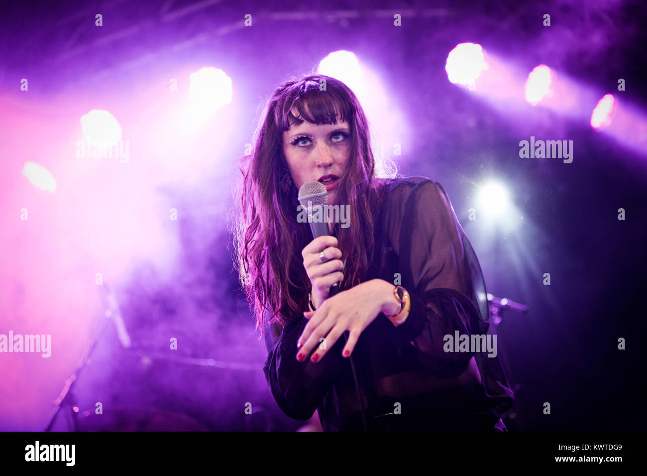 The Danish trio Nelson Can is an all female band that was founded in