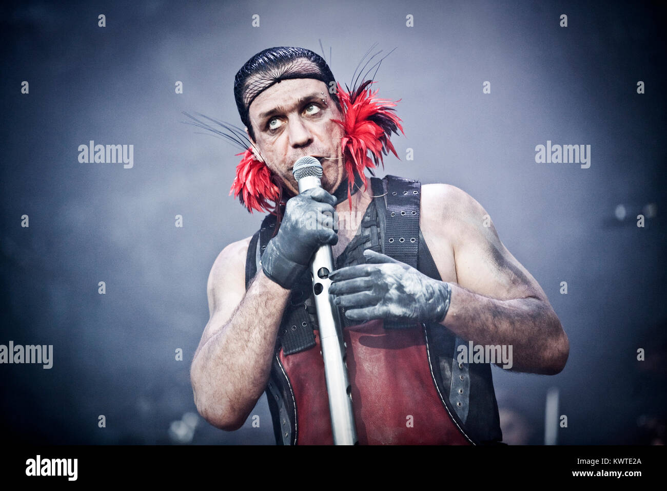 Till lindemann rammstein singer hi-res stock photography and images - Page  3 - Alamy, image size:1300x956