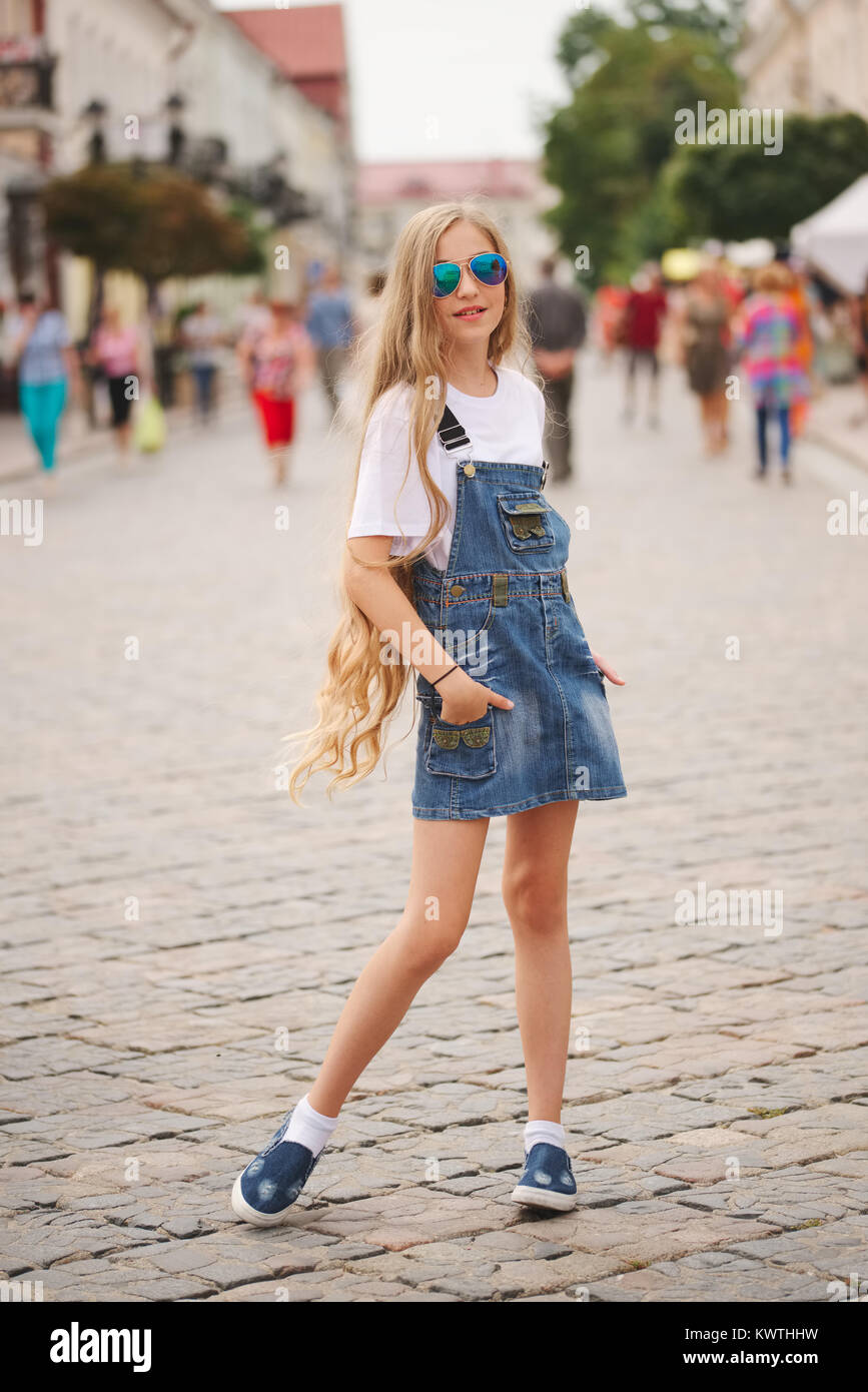 portrait of beautiful young girl with long hair Stock Photo - Alamy
