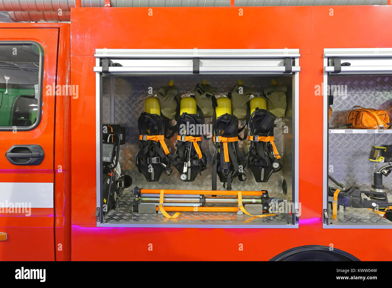 Self Contained Breathing Apparatus With Compressed Air For Firefighters