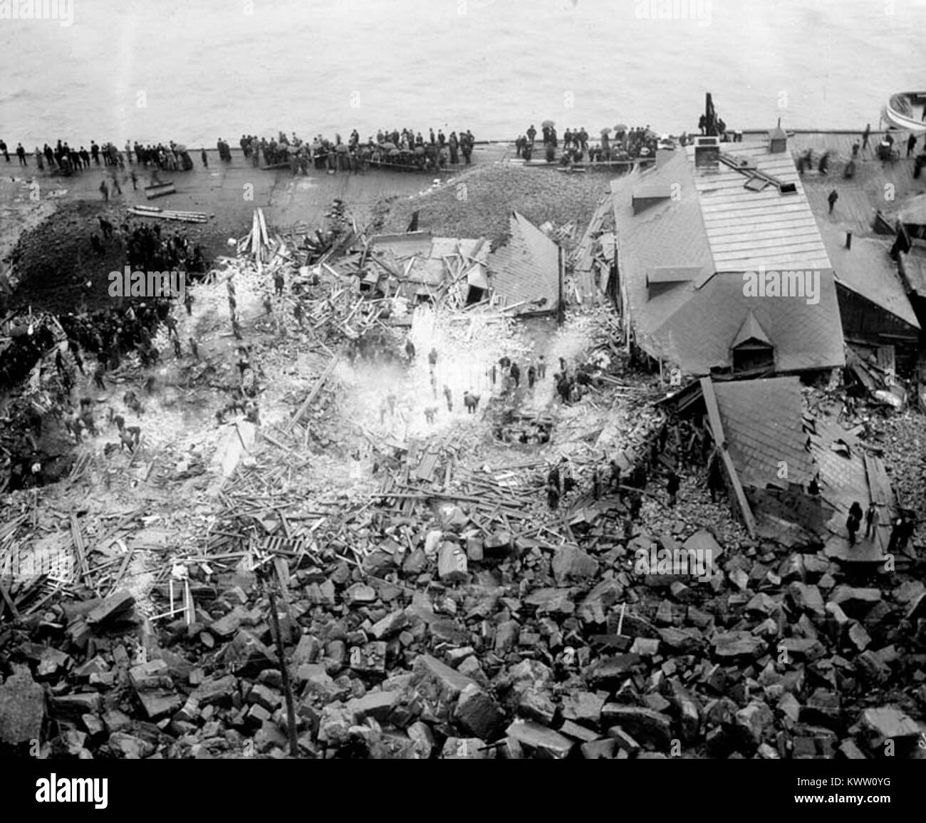 Éboulement Québec 1889 Stock Photo Alamy
