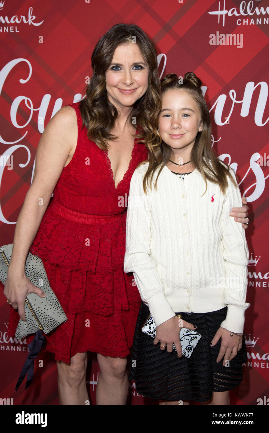 The Hallmark Channel had a special VIP Screening of "Christmas at Holly(01)
