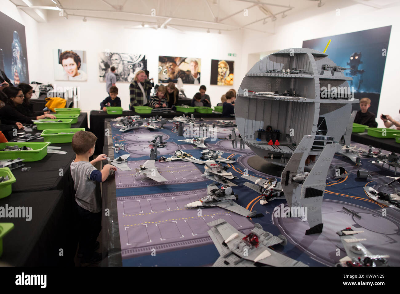 BRICKLIVE event, UK's largest event celebrating LEGO, sculptures, dive