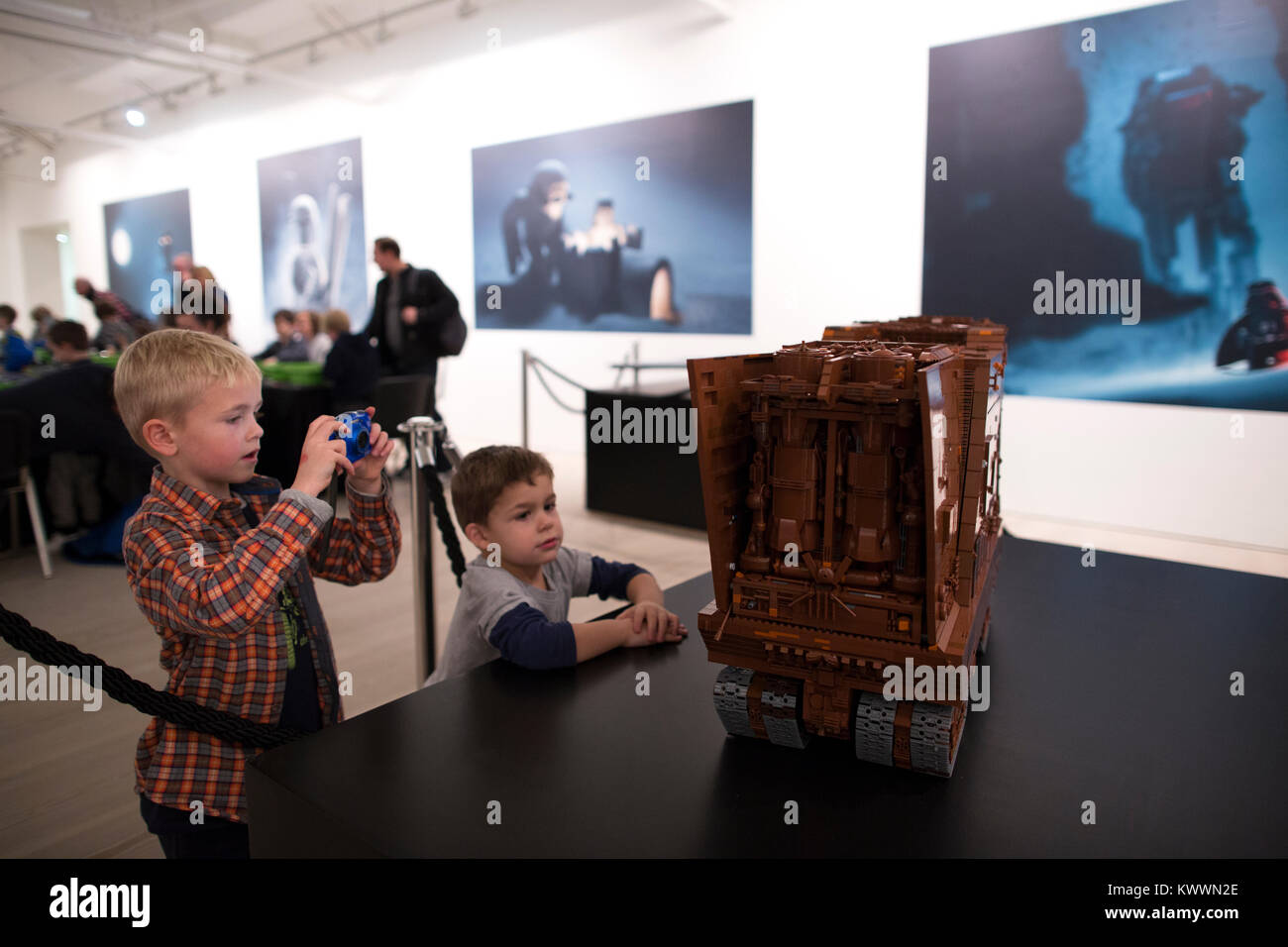 BRICKLIVE event, UK's largest event celebrating LEGO, sculptures, dive